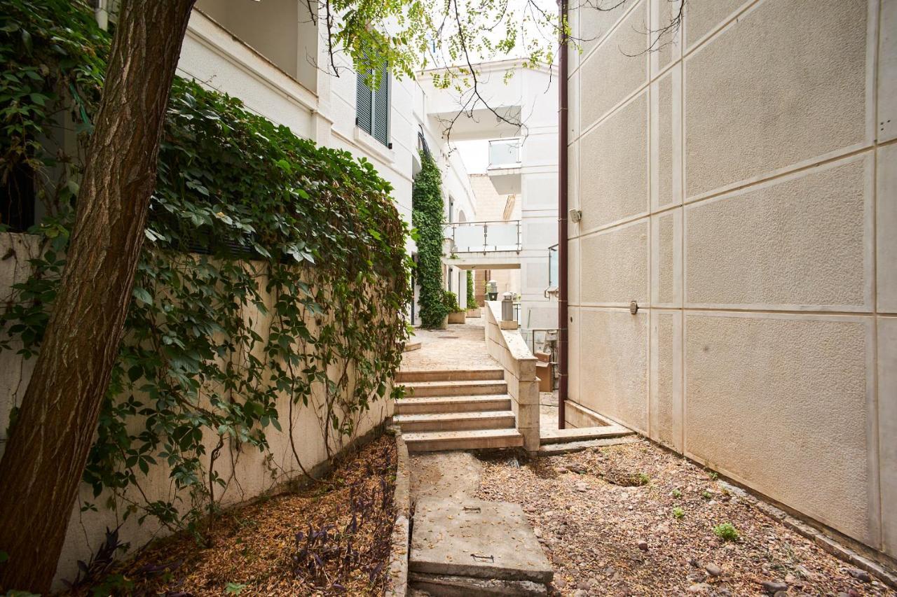 Apartments Secret Garden Sveti Stefan Eksteriør billede